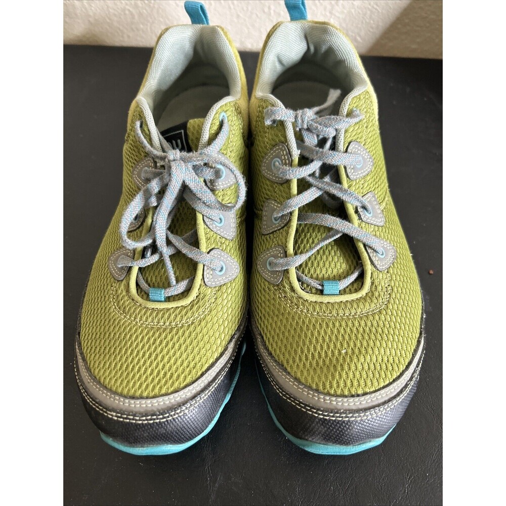 Ahnu Sugarpine Green Womens 10.5 Trail Running Athletic Shoe Air Mesh Vibram